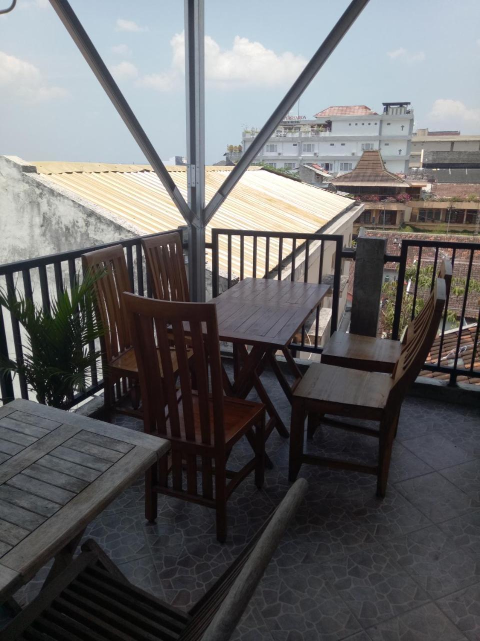 Losmen Fadel Malioboro Jogja Yogyakarta Extérieur photo